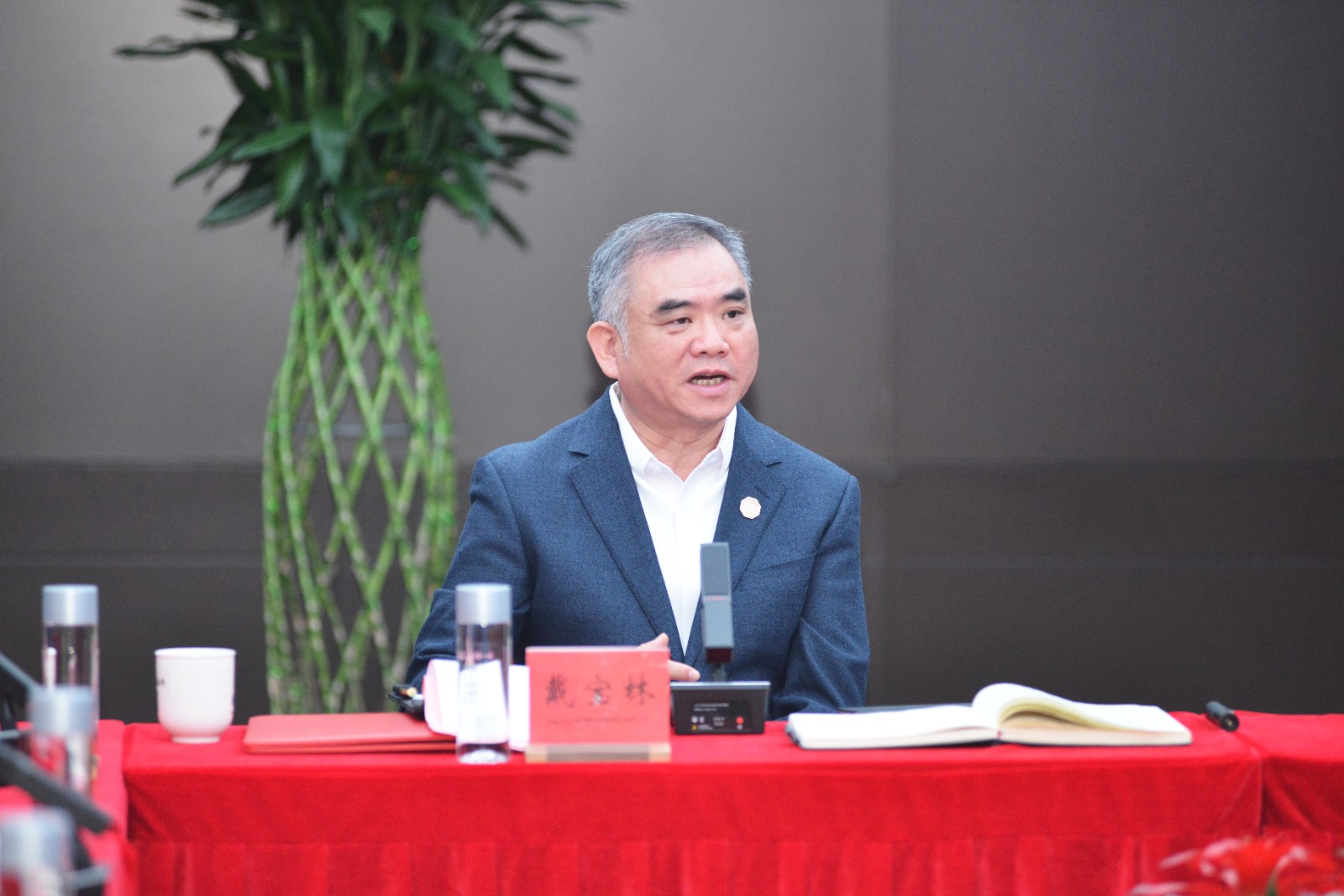 1733299362587907.jpg 【领导形象】DSC_8410.jpg